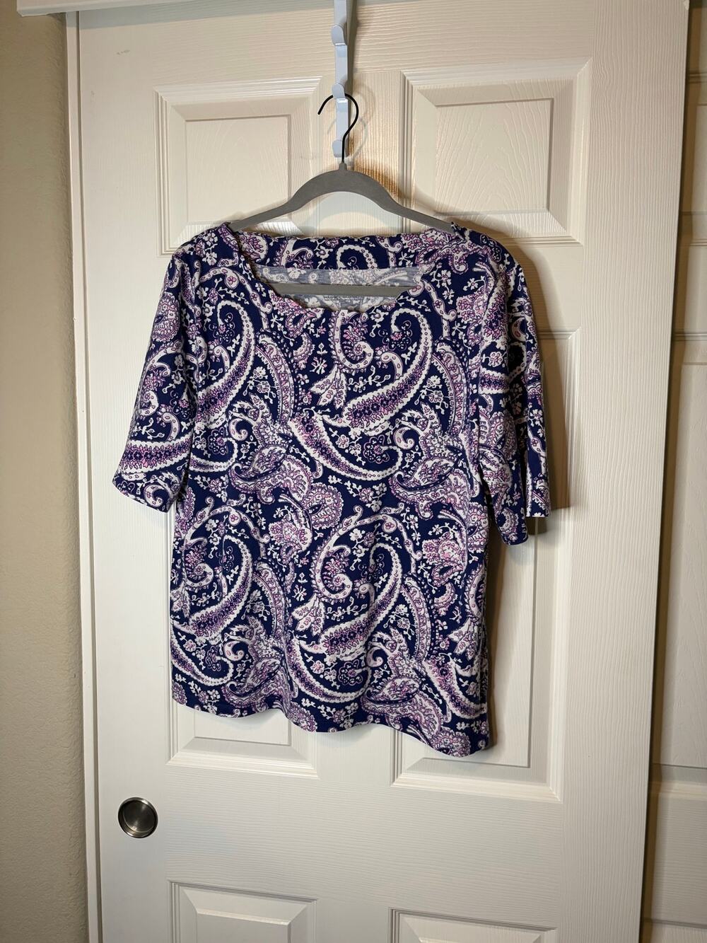 Women’s Talbots Pima Cotton S/S Scallop Neck Purple Paisley Tee XL
